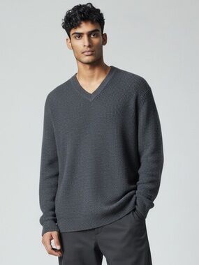 Sears Roebuck and Company men’s vintage V-neck sweater size large 100% lambswool